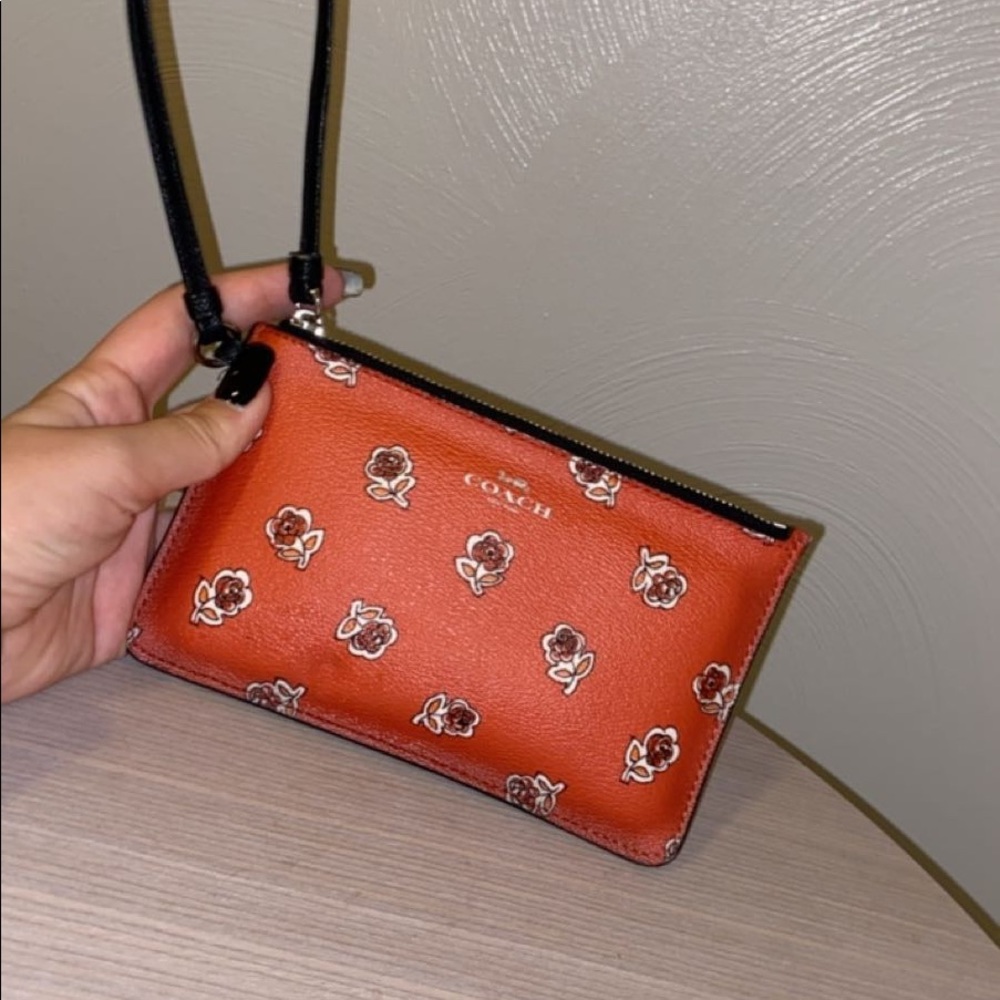 Coach|| burnt orange wristlet wallet